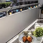 Lejlighed Loulou's With Cosy Balcony *