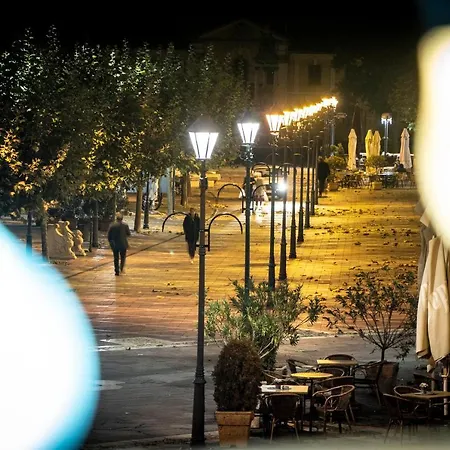 Loulou's With Cosy Balcony * Esztergom